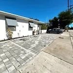 Convenient Studio 15 Min From The Beach